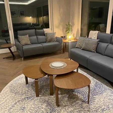 Luxurious - 5 Min Walk To Centre Holiday home *