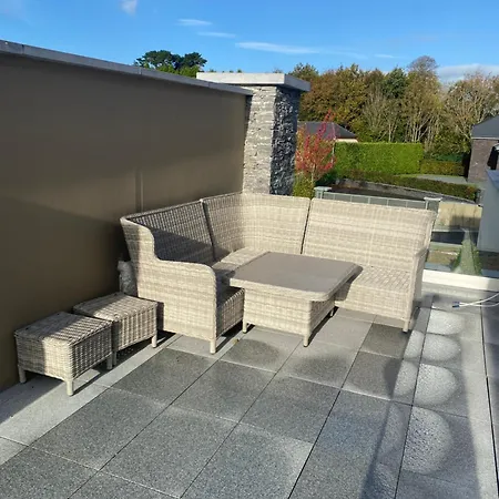 Luxurious - 5 Min Walk To Centre